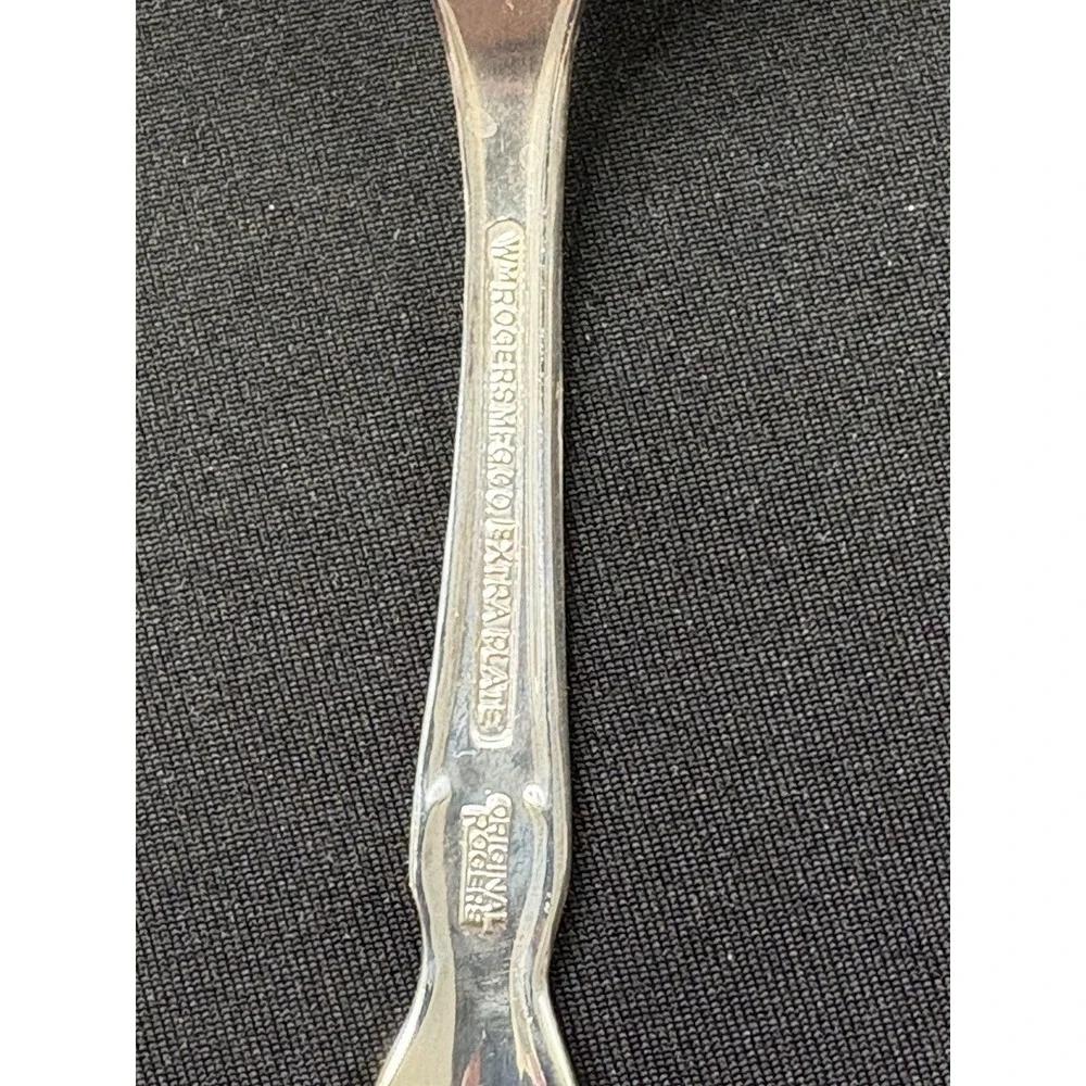WM. ROGERS MFG CO. CAMELOT/MELODY C. 1960‎ Silver Plate Flatware Stainless 4-Pc